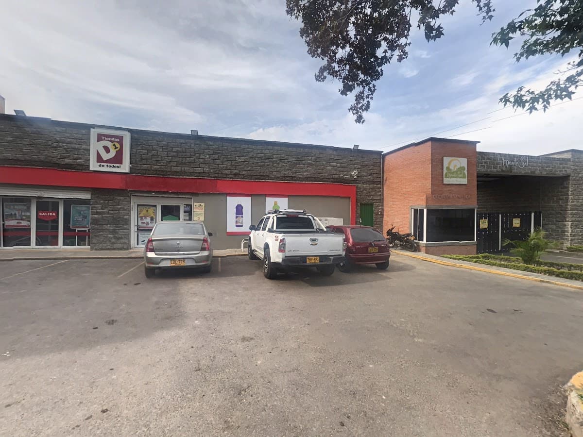 Tienda D1 — foto