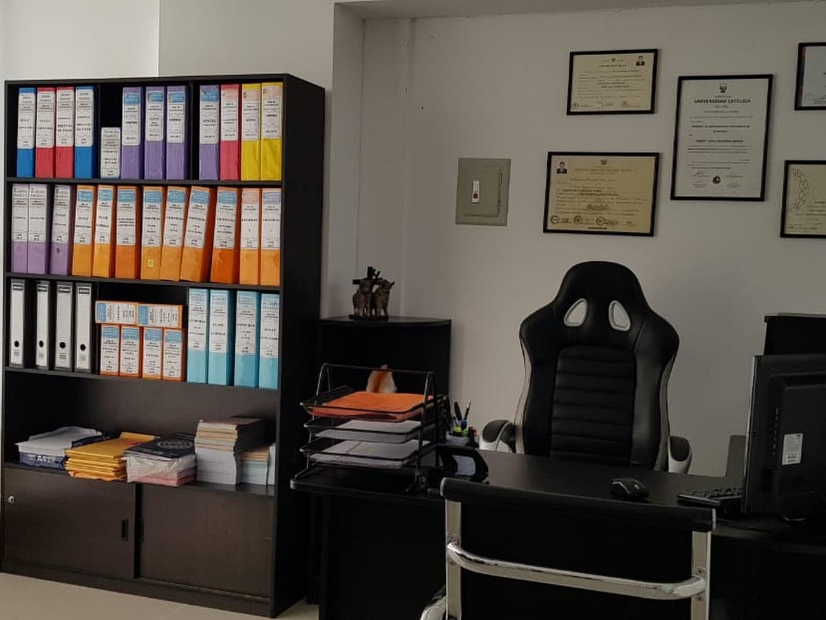 ESTUDIOS CONTABLE F & Q