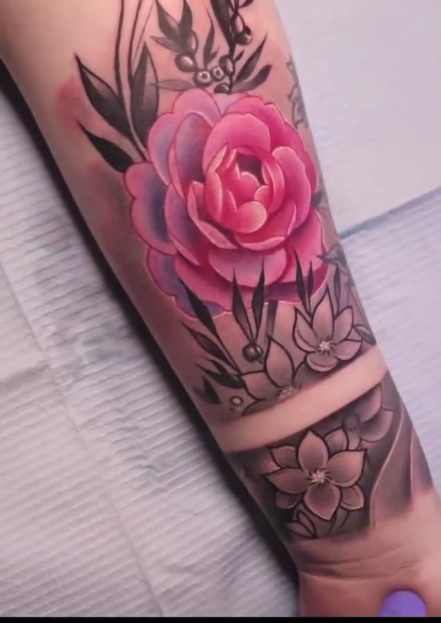 Full Circle Tattoo Collective — foto