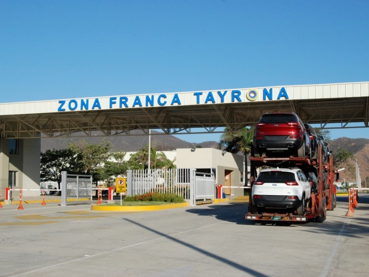 ZONA FRANCA DE SANTA MARTA — foto