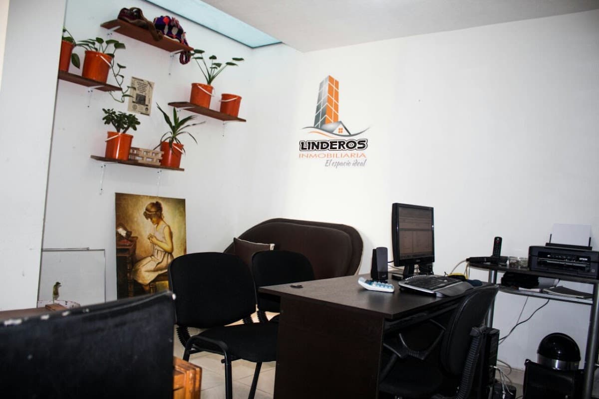 LINDEROS PROPIEDAD RAÍZ — foto