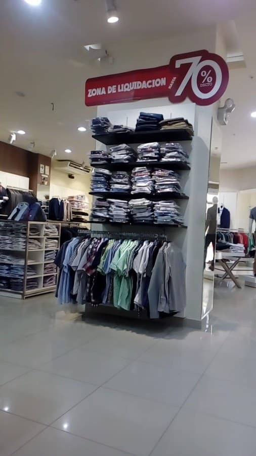 Tiendas Él - Piura — foto
