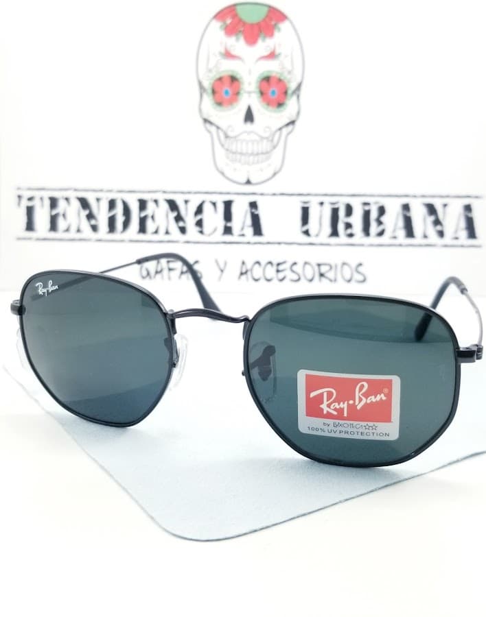 Tendencia Urbana - Monturas y Gafas — foto