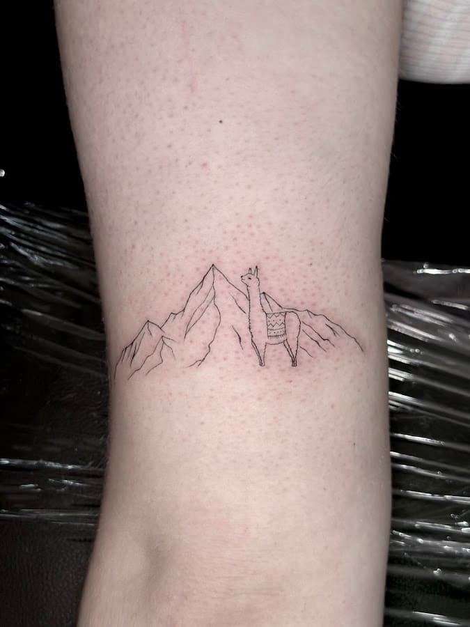 TATTOO SHOP BLACK ROOM - GALLERY — foto