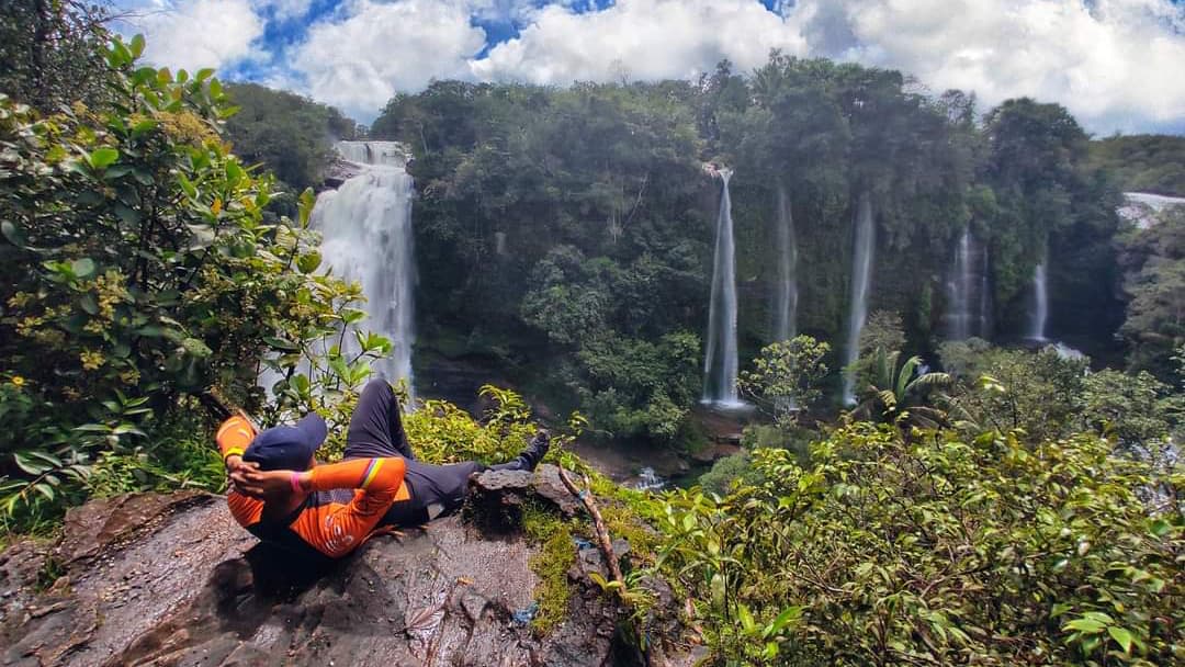 CAMINANTES Y AVENTUREROS TOUR SAS