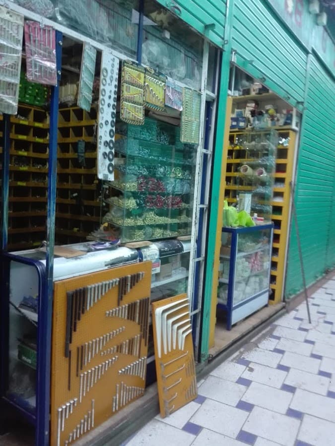 Ferretería y Pernocentro El Paraíso