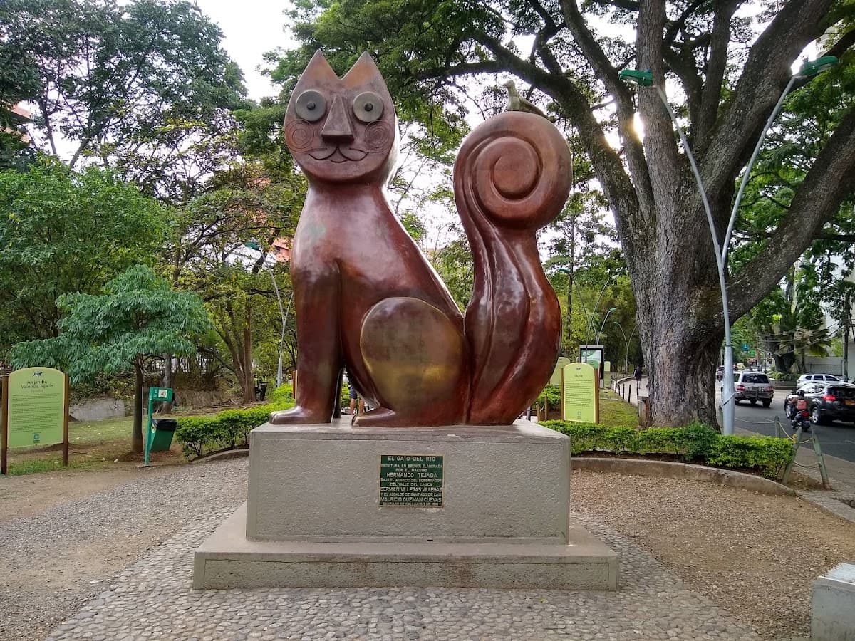 Monumento El Gato del Rio
