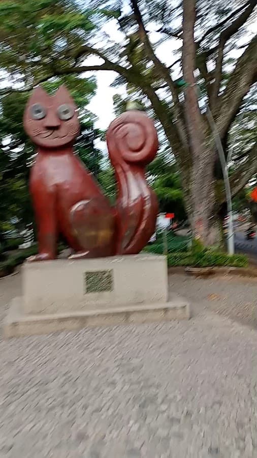 Monumento El Gato del Rio — foto