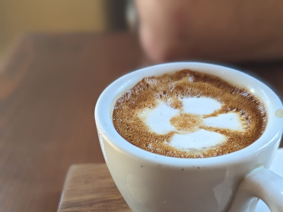 Hb Bronze Coffeebar — foto