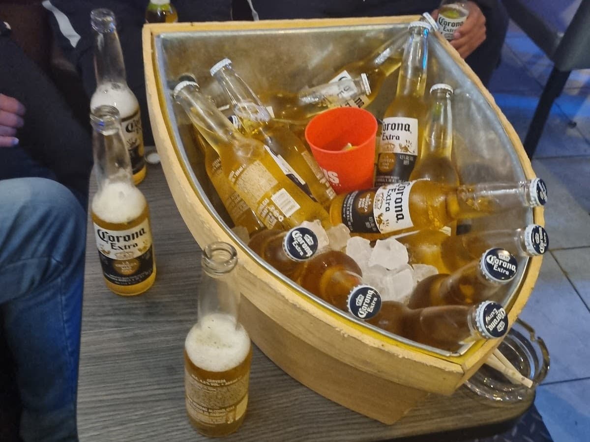Plus Bar — foto