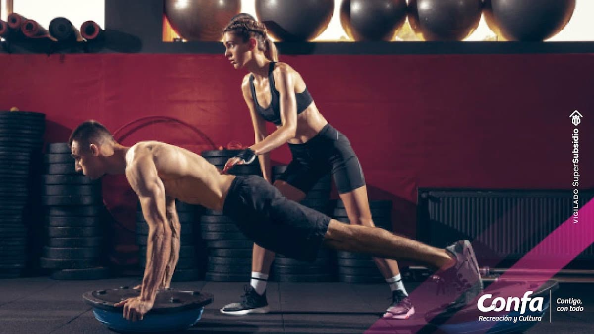 Gimnasio CONFA Sede Versalles — foto