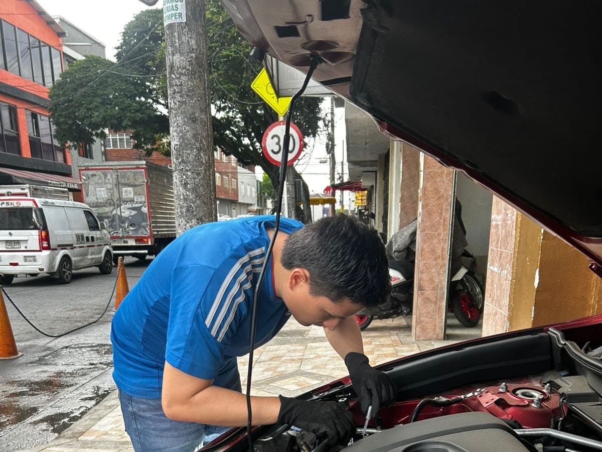 Salgado Centro Automotriz | Taller automotriz | Mecánica automotriz Cali