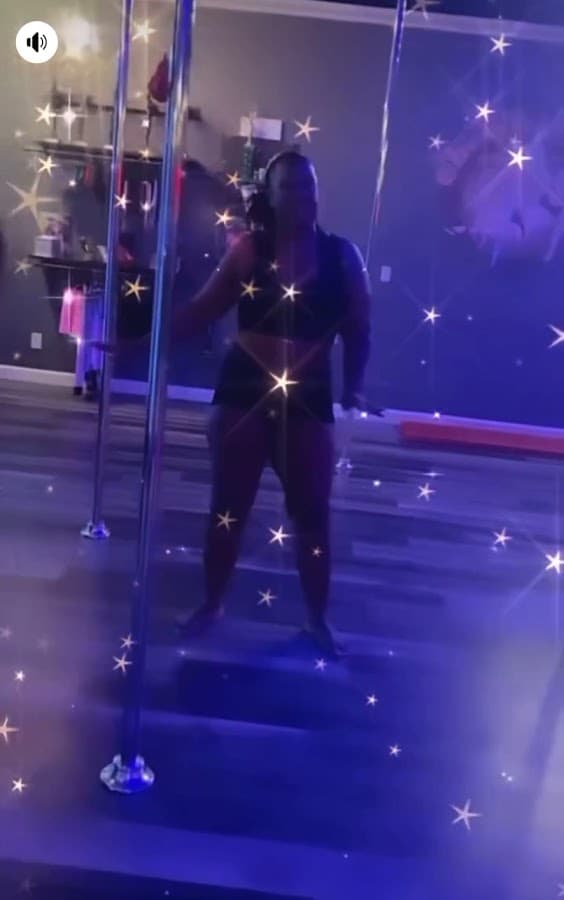 CHEEKY FITNESS Personal Training Pole Dancing & Fitness — foto