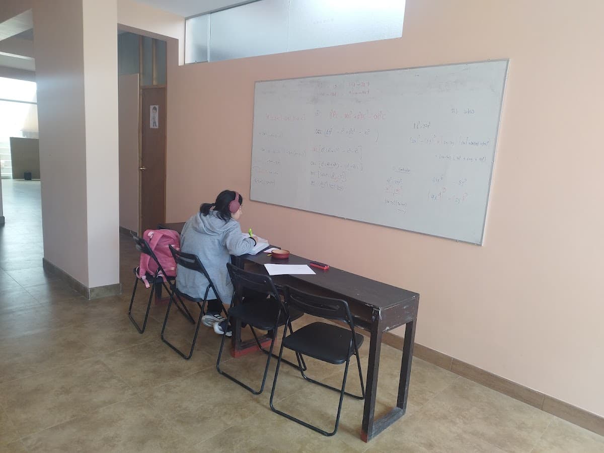 Academia Pre Innova Cusco — foto