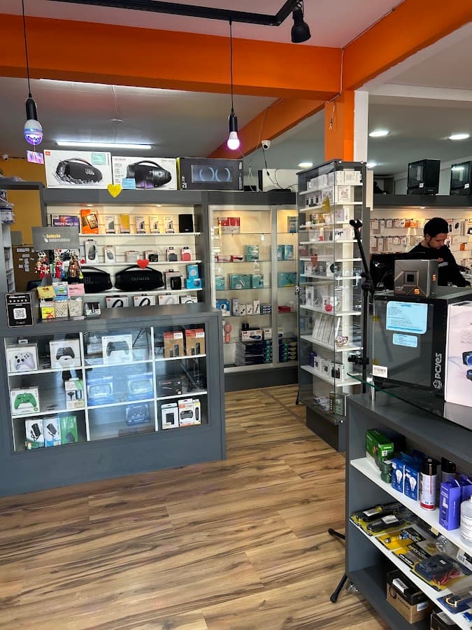Solução Eletrônicos & Informática / Assistência Técnica De Computadores E Notebooks Em Florianópolis — foto