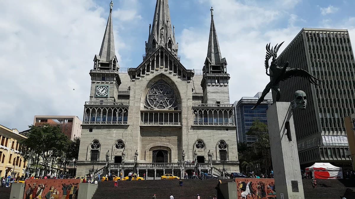Catedral Basílica Metropolitana de Nuestra Señora del Rosario de Manizales — foto