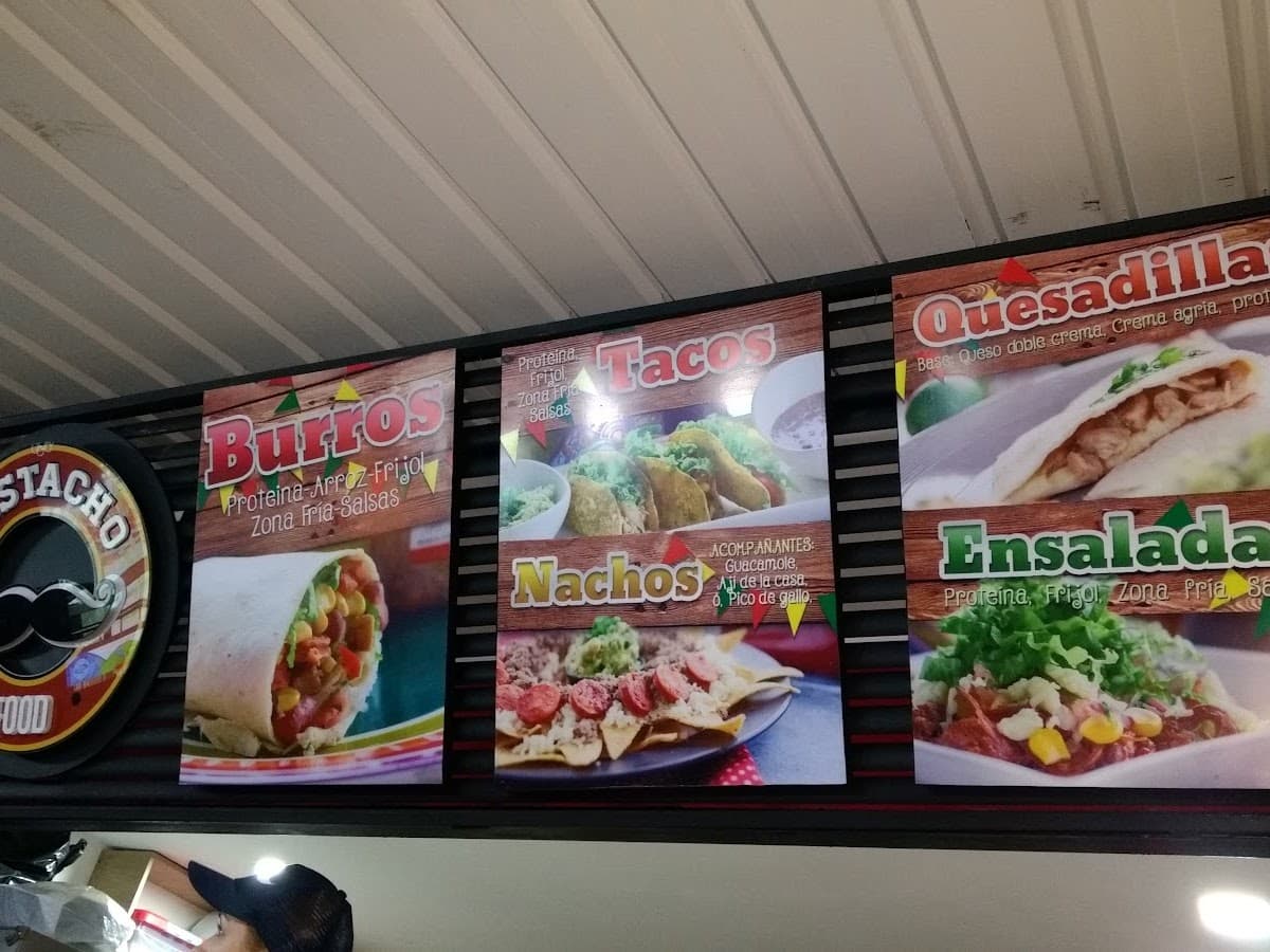 Mostacho Food — foto
