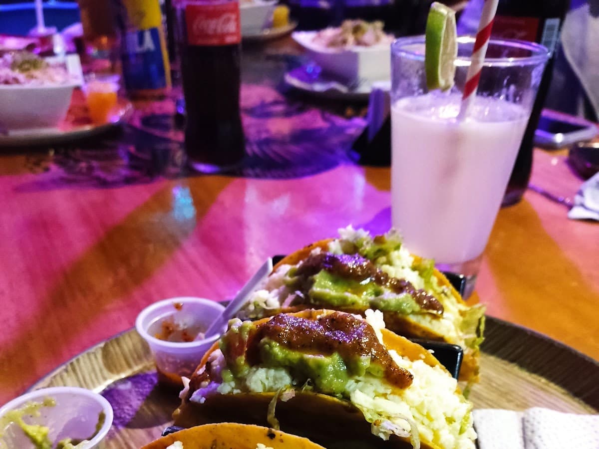 Mostacho Food — foto