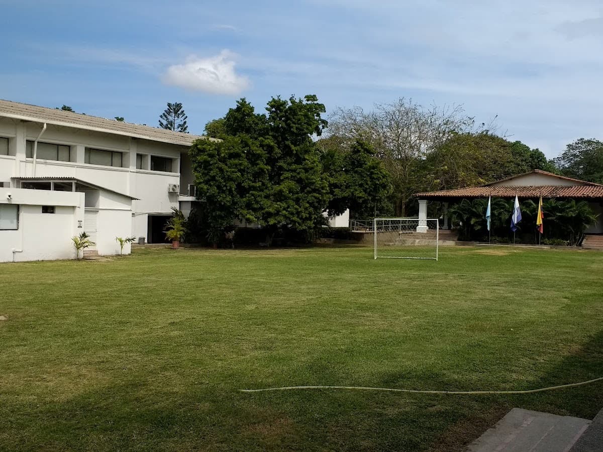 Colegio IDPHU Bilingue de Santa Marta
