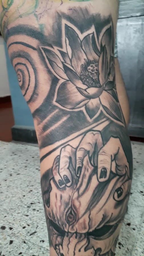 Solrak Tattoo — foto