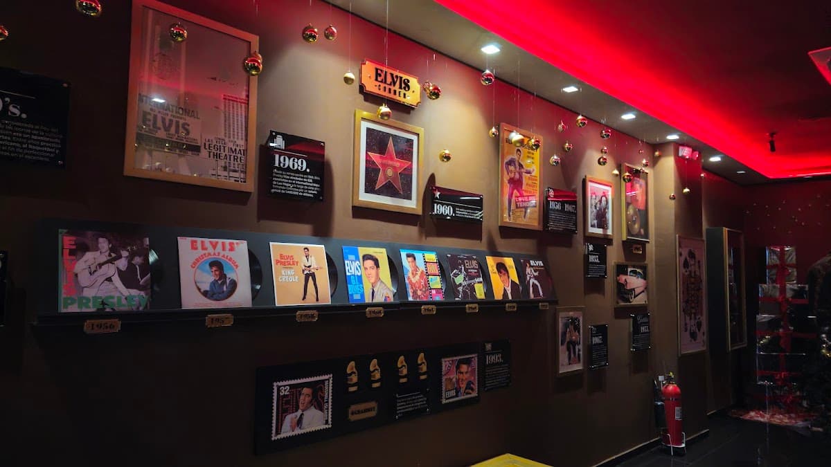 Elvis Night Club & Diner