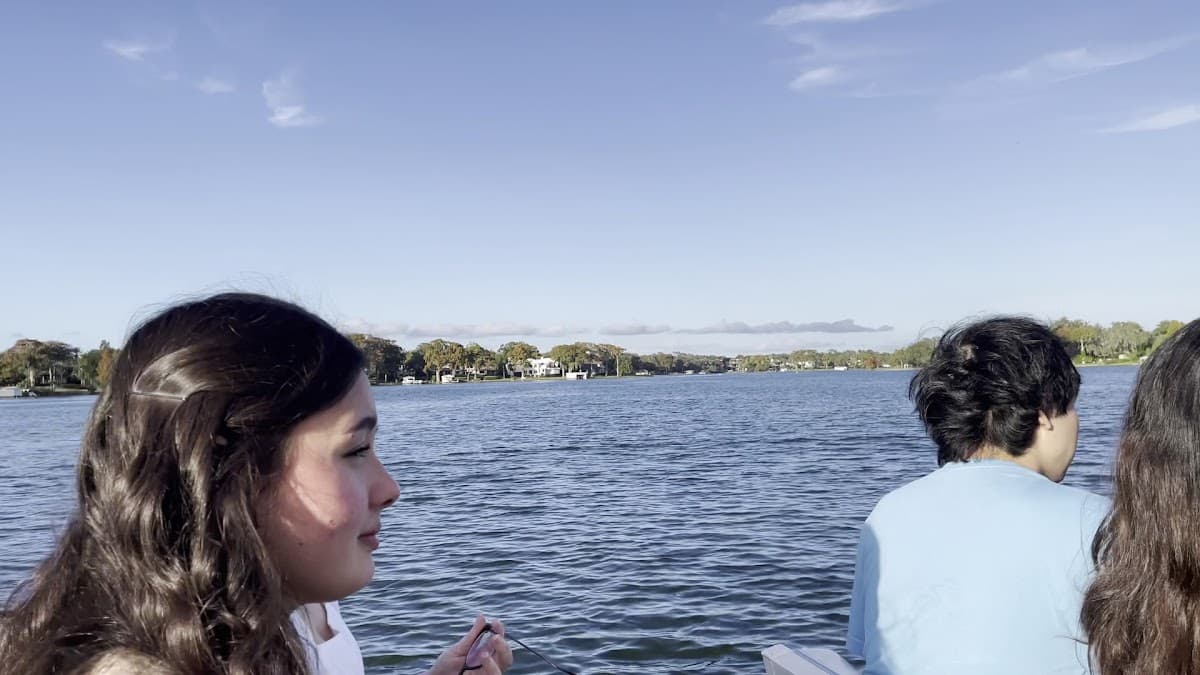 Scenic Boat Tour — foto