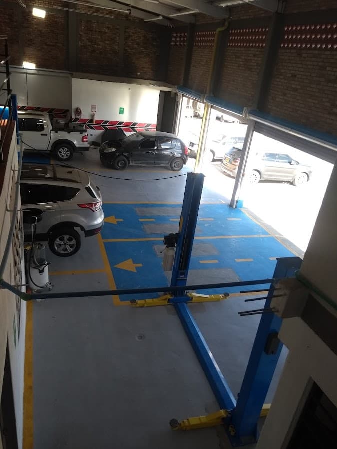 JF FORD AUTOMOTRIZ — foto
