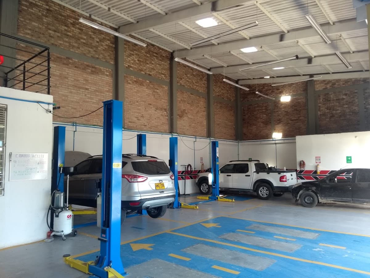JF FORD AUTOMOTRIZ — foto