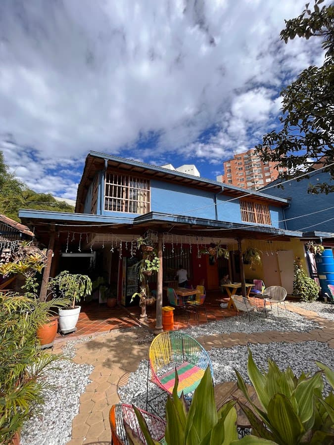 Yolo Hostel Medellín - Provenza