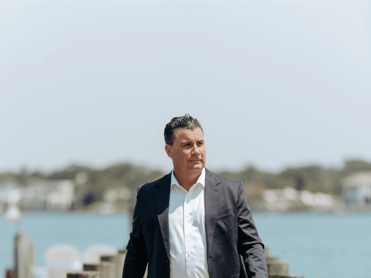 Brad Westover, Realtor - Avanti Way — foto