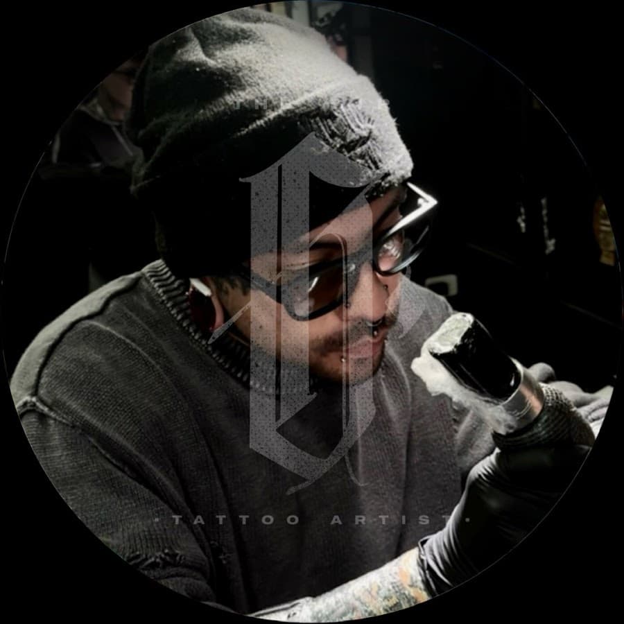 Gabbo Florez | Blackwork & Anime tattoos