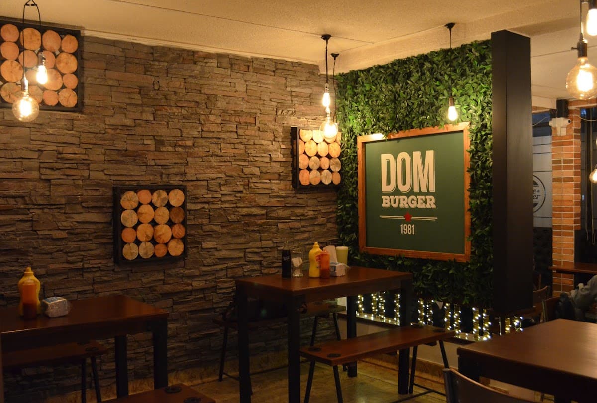 Dom Burger