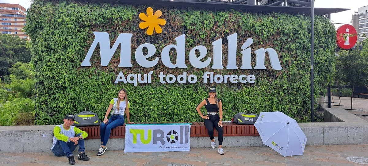 ALQUILER DE CARROS MEDELLIN - TUROLL