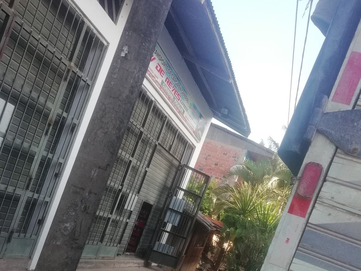 Expreso J&F Pucallpa — foto