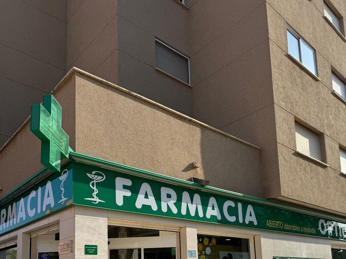 Farmacia 365 DIAS 13 Horas Santa Ana. (Ldo. Segundo Ros Sanchez) — foto