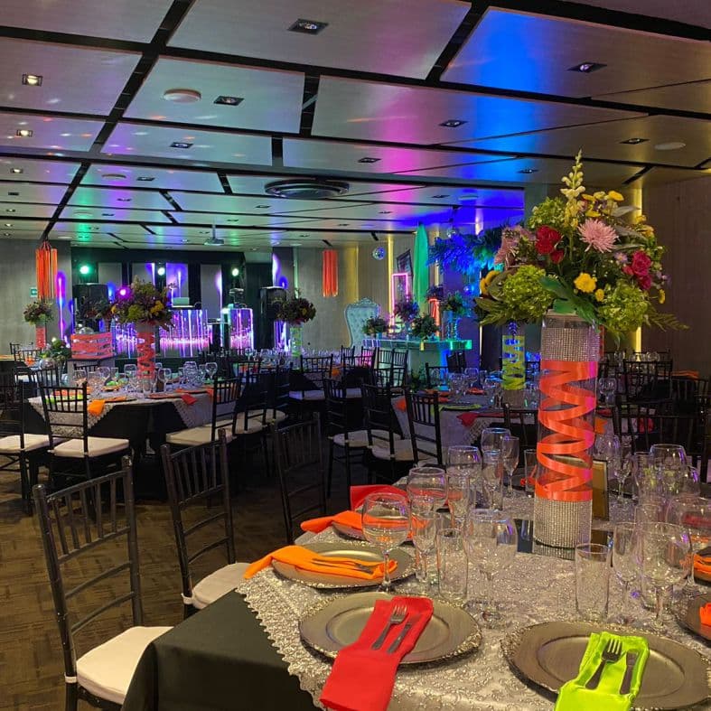 Centro de Eventos Lago Plaza - Fiestas y Banquetes - Pereira. — foto