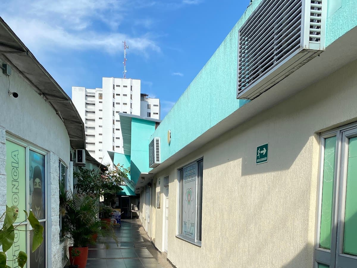 Y&K ASOCIADOS — foto
