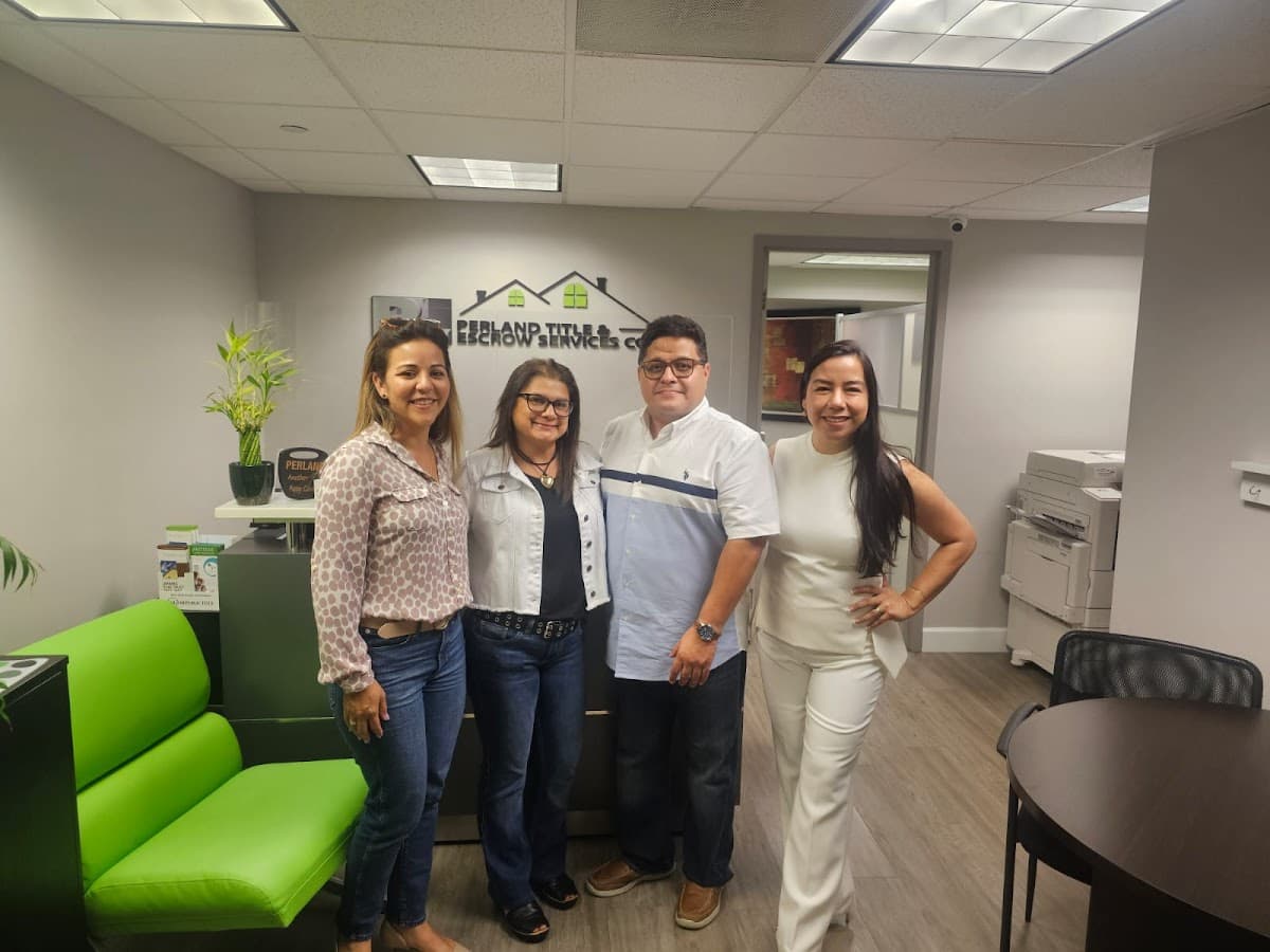 Ana Ligia Lugo /Asesor de Inversiones Inmobiliarias y - @TuCasaNuevaMiami