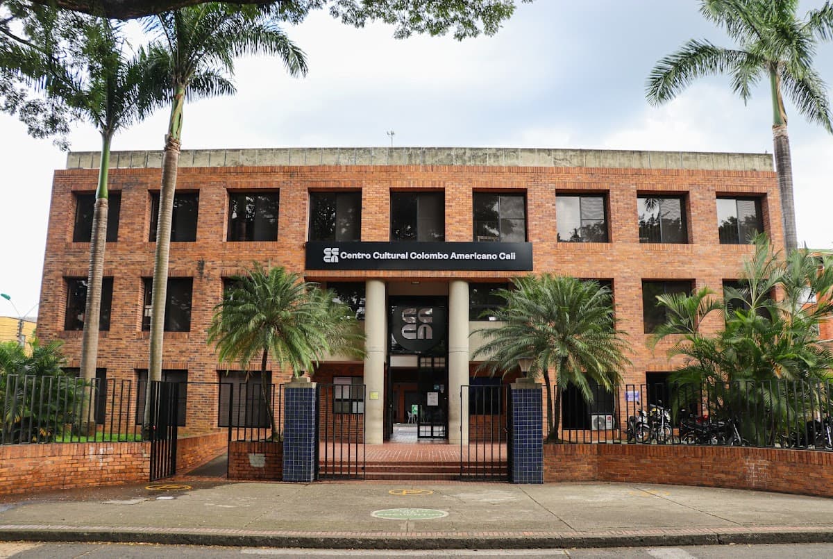 Centro Cultural Colombo Americano Sede Sur — foto