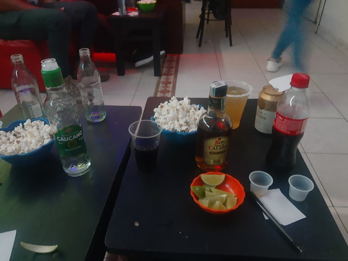 Ópera Karaoke Bar — foto