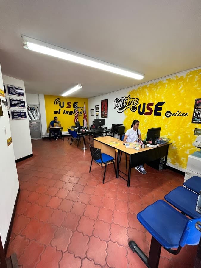 USE el inglés / Los Caobos