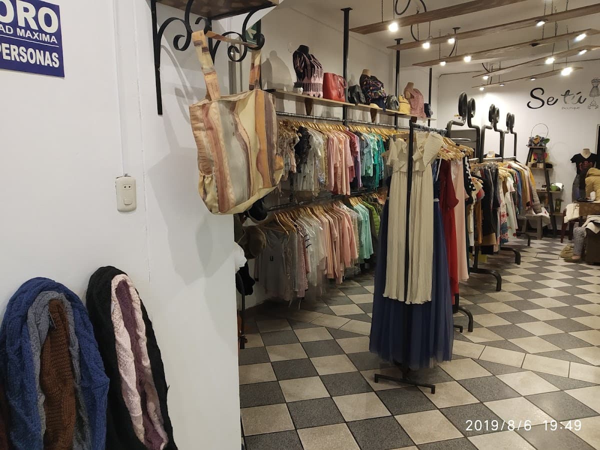 Centro Comercial Cusco 2do nivel tienda número 11 y 12 — foto