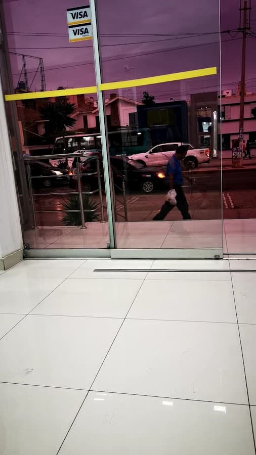 Odontológica Suiza - Av. Larco — foto