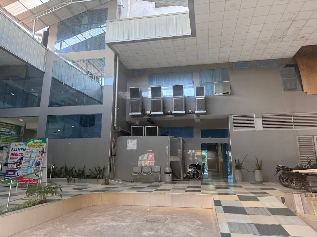 Clinica Las Americas II — foto