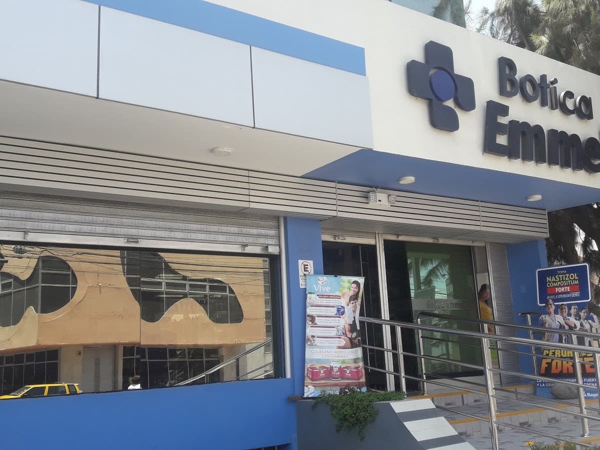 Botica Universal L&M — foto