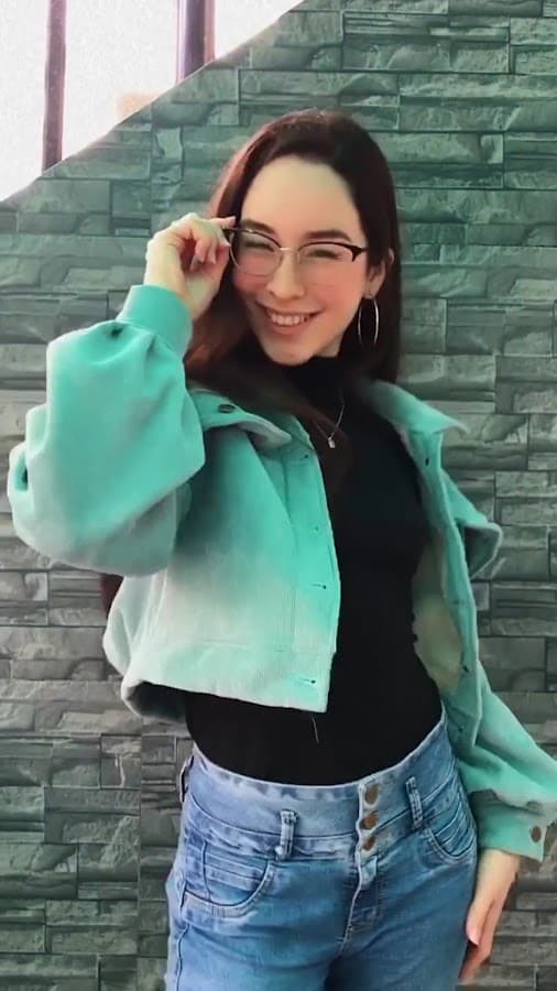 CAYLA Trujillo — foto