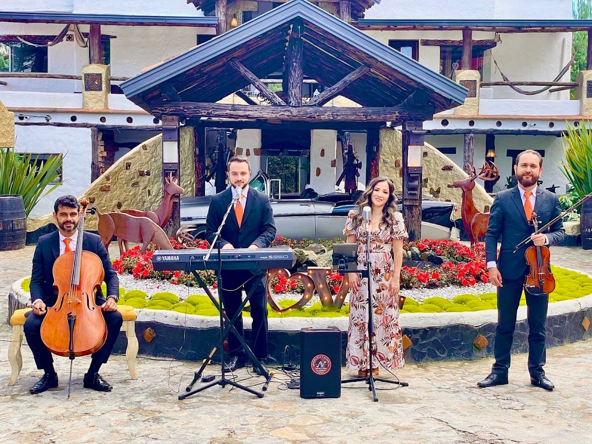 Coro Bodas Medellín - Angélica Valencia, Grupo Musical Misas