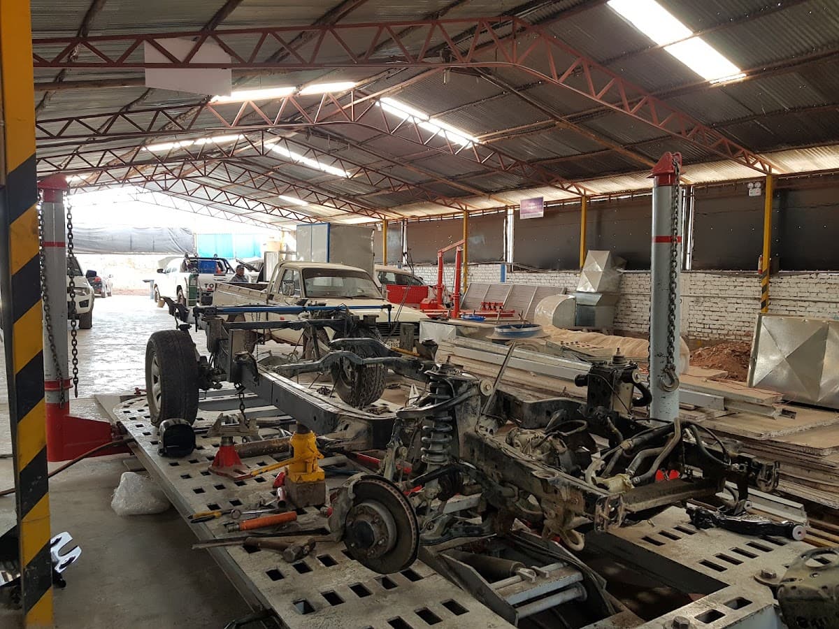 Pfuro Automotriz - Wanchaq — foto