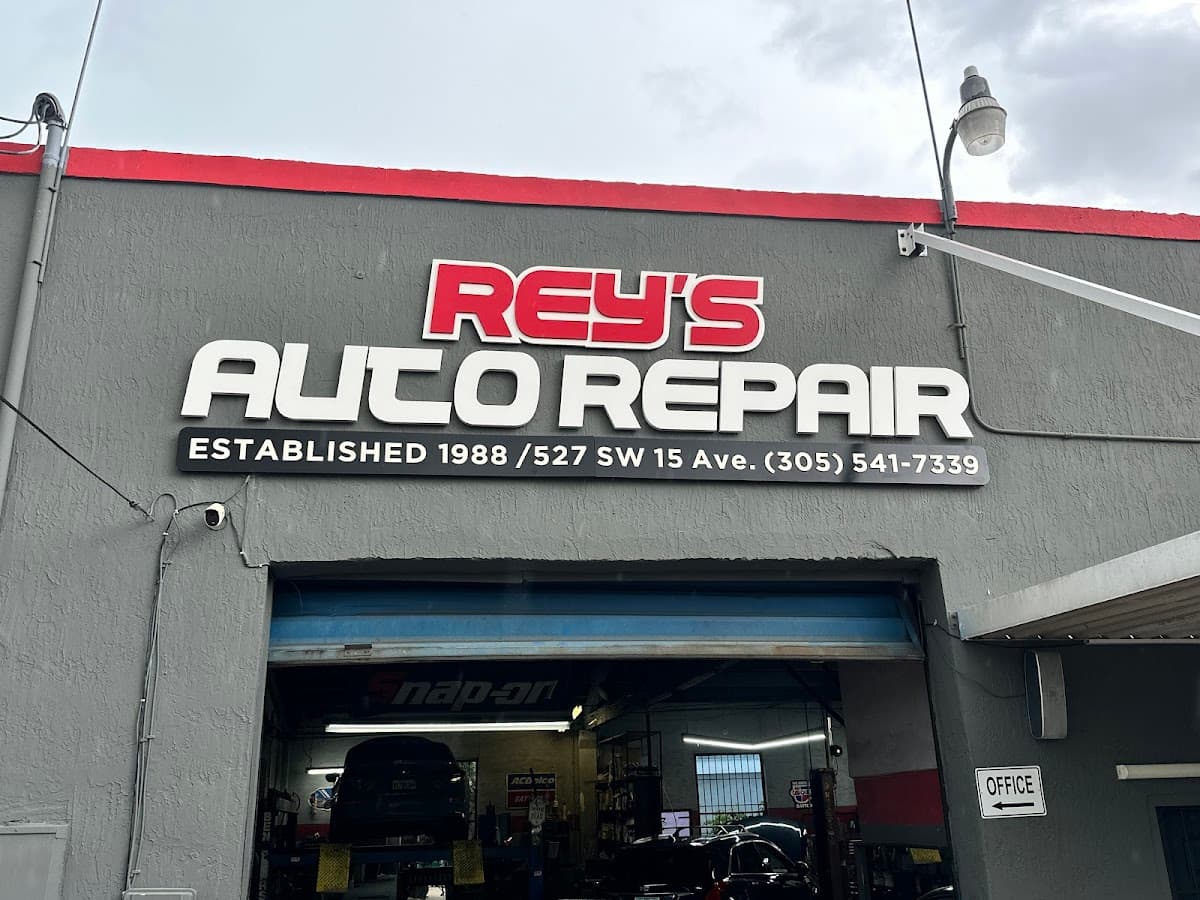 Rey's Auto Repair Shop
