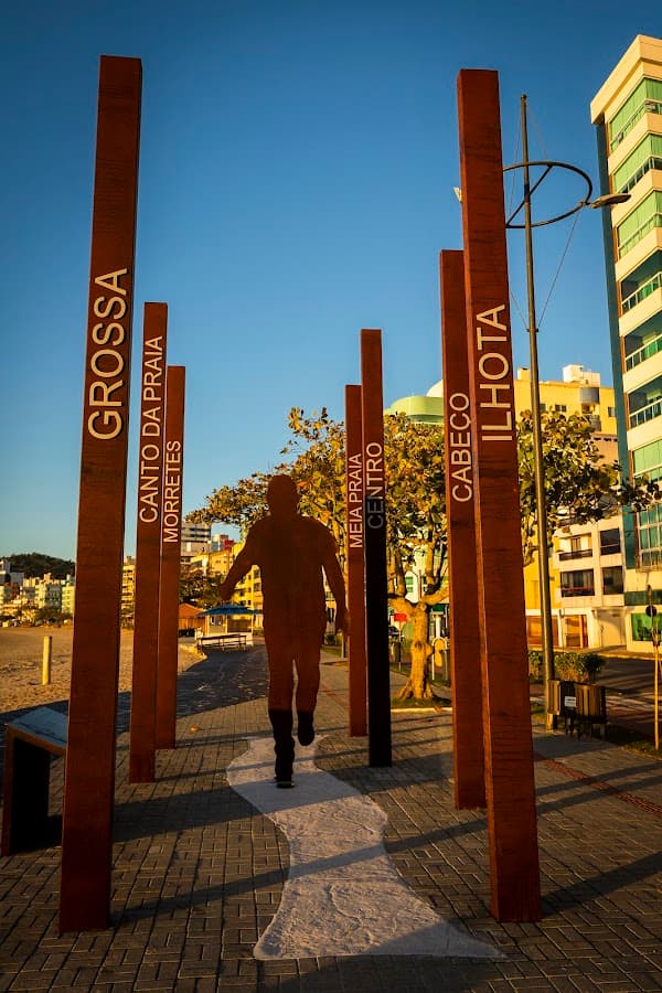 Monumento O Caminhante — foto